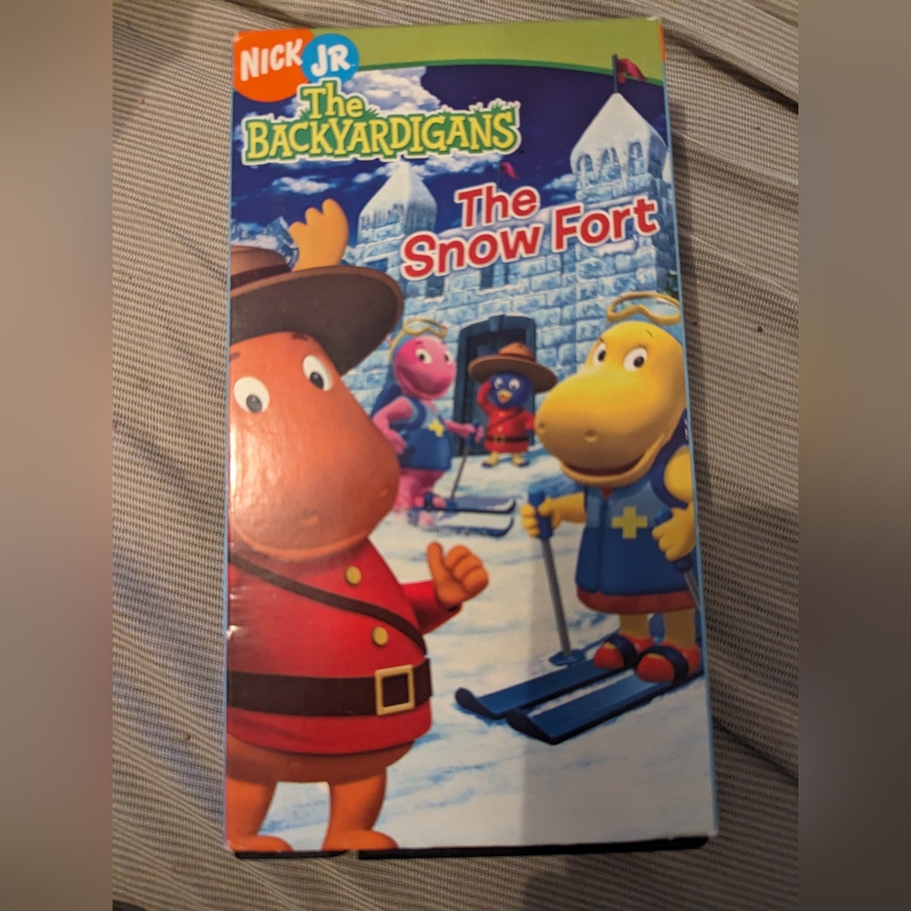 Backyardigans VHS tape snow fort